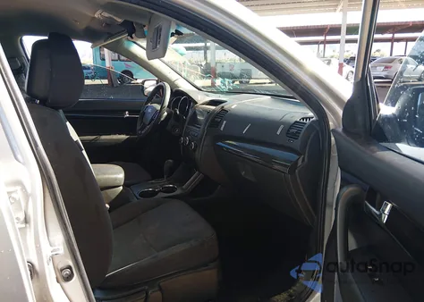 2011 Kia Sorento Lx V6 z USA, uszkodzony, nr VIN 5XYKT4A24BG136457